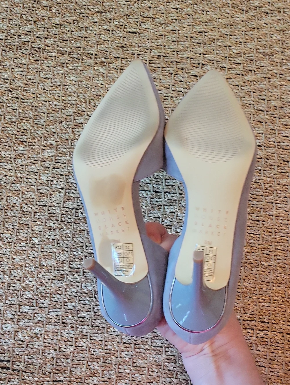 White House Black Market Ella Ash Gray Leather Pumps Pointed Toe Size 6